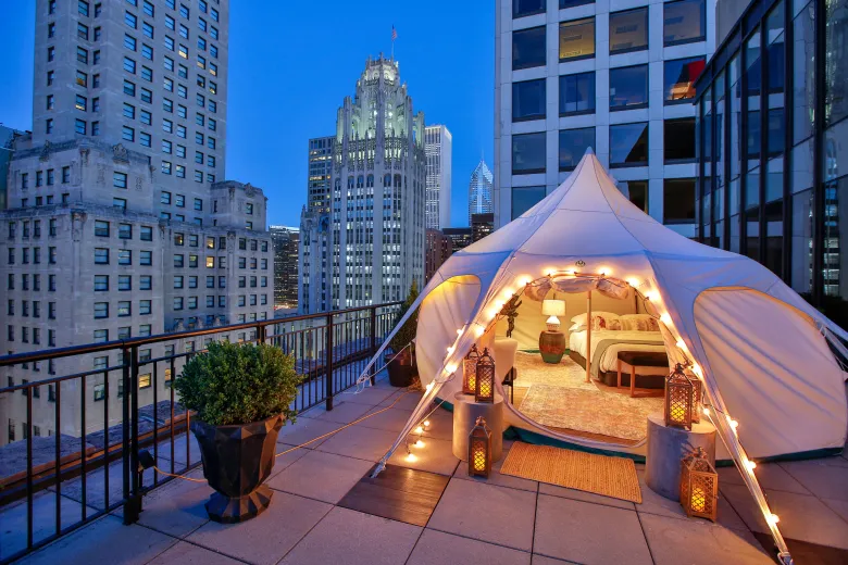 Glamping at the Gwen Hotel is a perfect girls night activity on your Chicago Bucket List this fall!