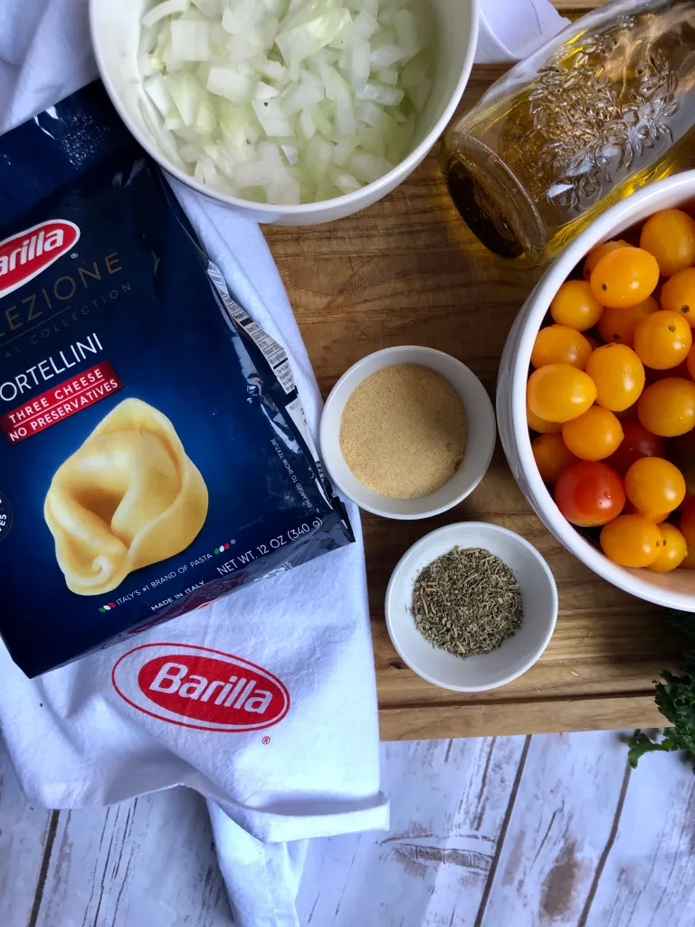 Barilla® Collezione 3 Cheese Tortellini collection is a more porous pasta, which holds sauce really well. Just like a restaurant style dinner at home! 