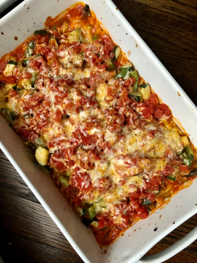 Banza lasagna pasta with chicken sausage and spinach. It's such an easy recipe and a lighter version of the traditional lasagna. 