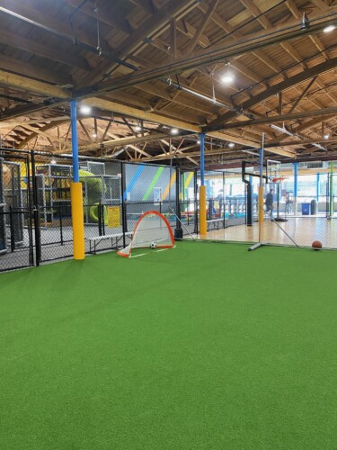 Fit City makes a great experience gift for kids to get all their energy out while inside this winter! 